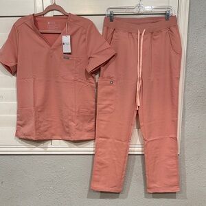 Figs Women's Top in Coral